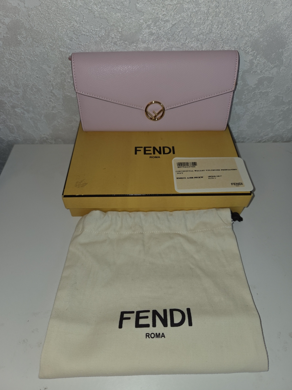 Fendi Pink Leather Envelope Wallet with Logo - Picture 2 of 13